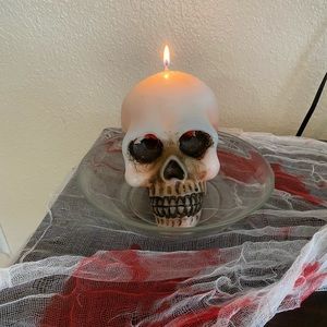 NWT Bleeding Skull Candle